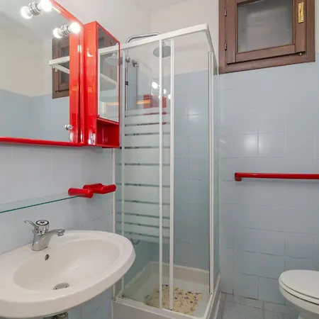 Apartamento Trilocale Corallo 300 Mt *